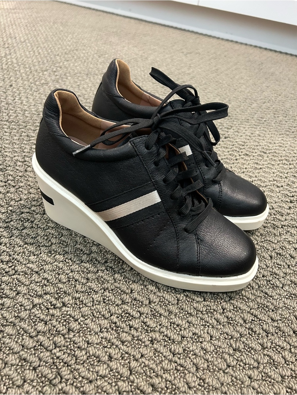 Paolo Black Platform Lace-Up Sneakers